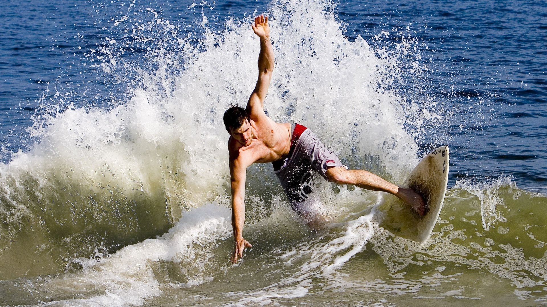 开云体育在线-湖人掀翻骑士，米切尔成为关键先生  第2张