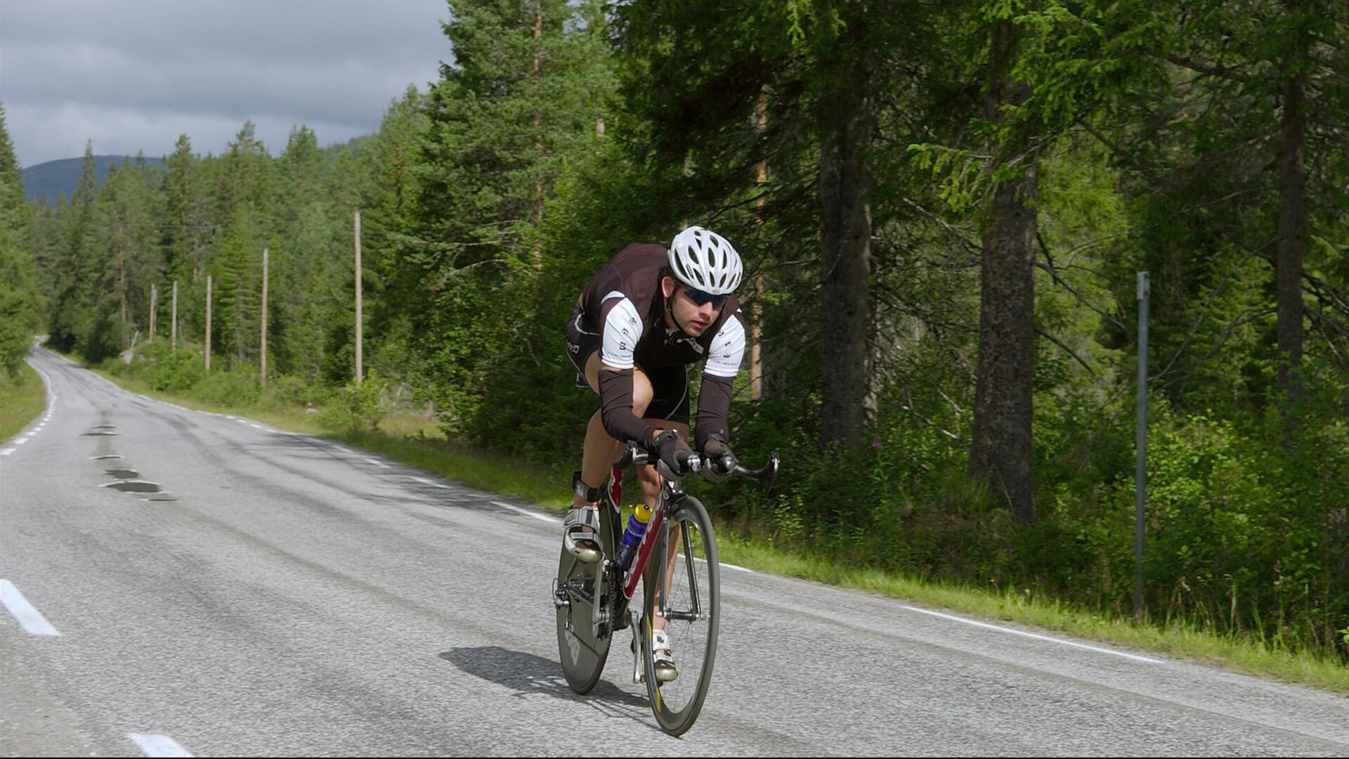 开云体育官网-智利强压洪都拉斯，托尼成为关键先生，一粒进球背后的国家意志与个人救赎  第2张